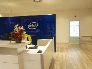 Free standing digital displays for Intel