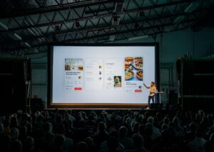 Projections and large digital displays for events, teaching, lectures and exhibitions