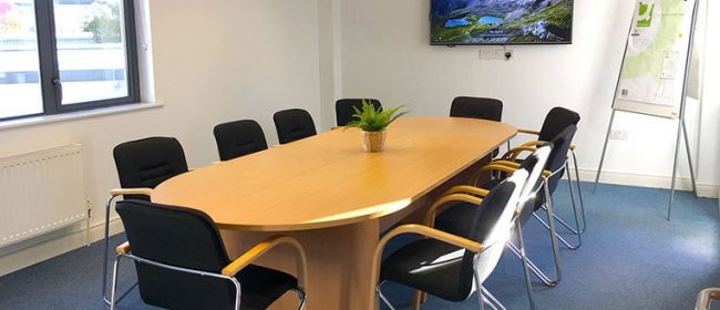 Digital Screen Display for boardrooms and meeting rooms
